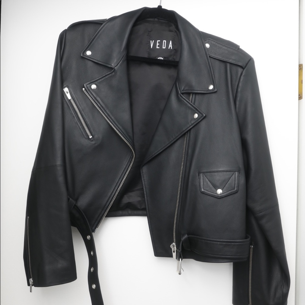 Cropped leather Veda jacket size 4x